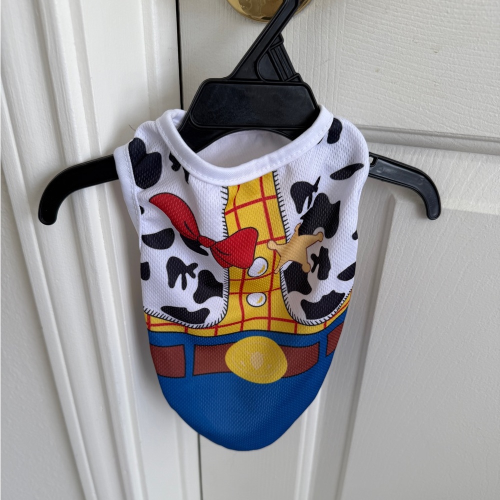 Cute size small cowgirl shirt.